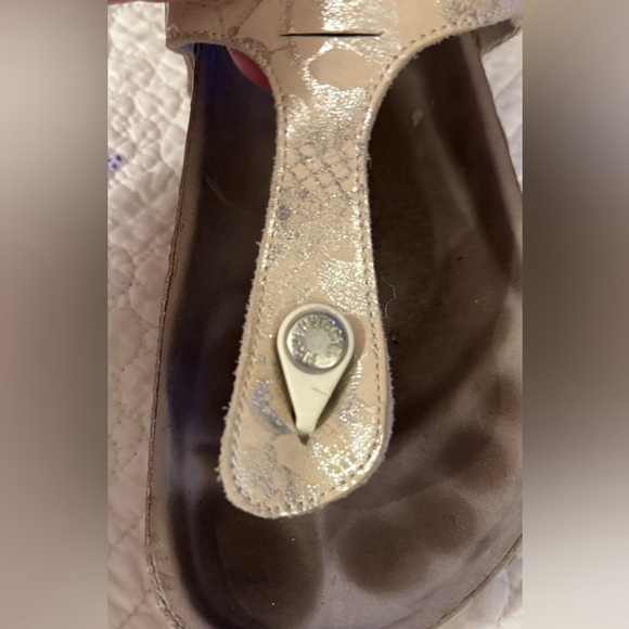 BIRKENSTOCK Woman’s Gizeh Sandal - Picture 3 of 8